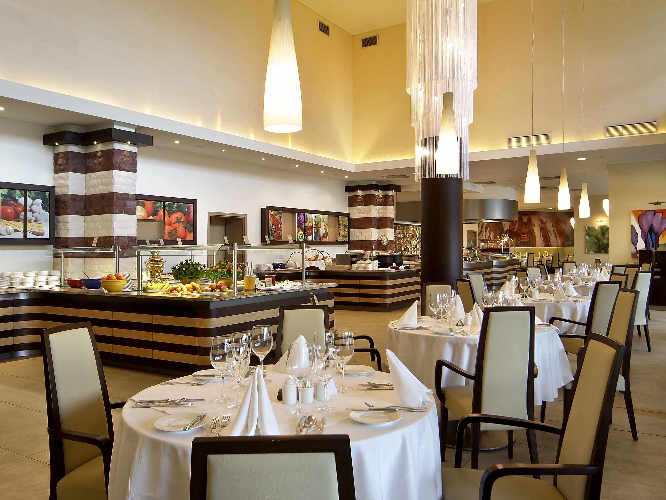 Restaurant | Flamingo Grand Hotel & Spa