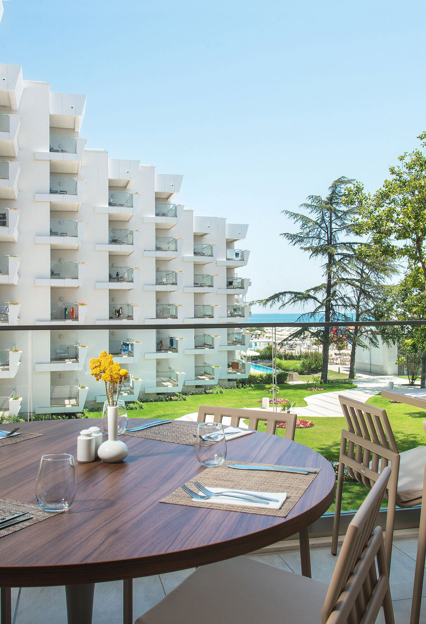 Restaurant Lady Lindy | Maritim Hotel Amelia Albena Resort