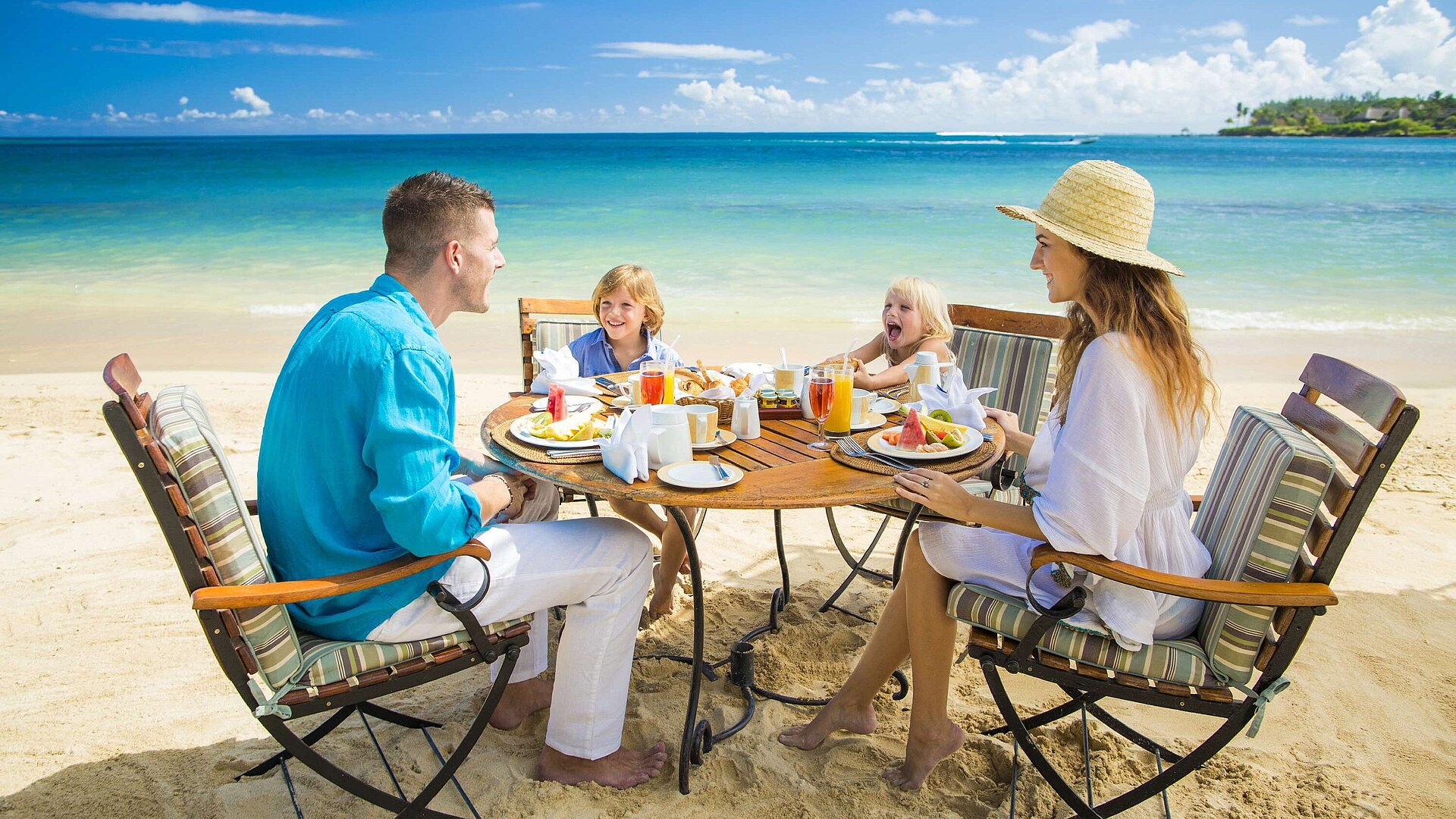 Frühstück am Strand | Maritim Hotel Mauritius